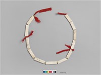 藏品(貝片胸飾)的圖片